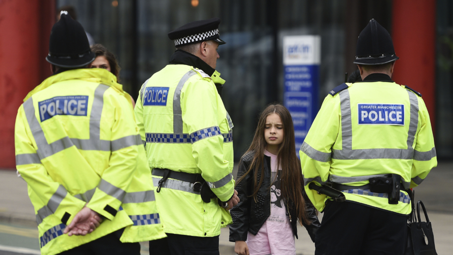 Children made up most of the crowd at Ariana Grande concert