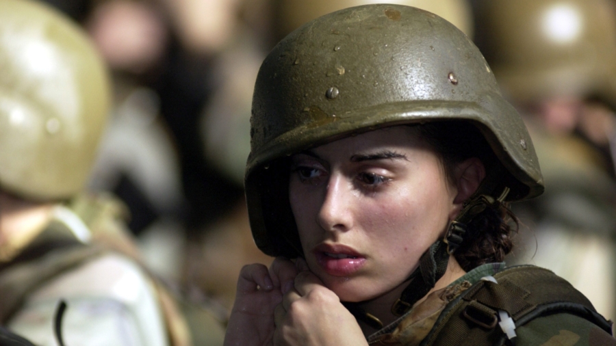 First female Navy SEAL enlistment heads to training