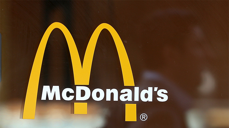 McDonald’s Reinstates Mask Mandate in Areas With High COVID Spread