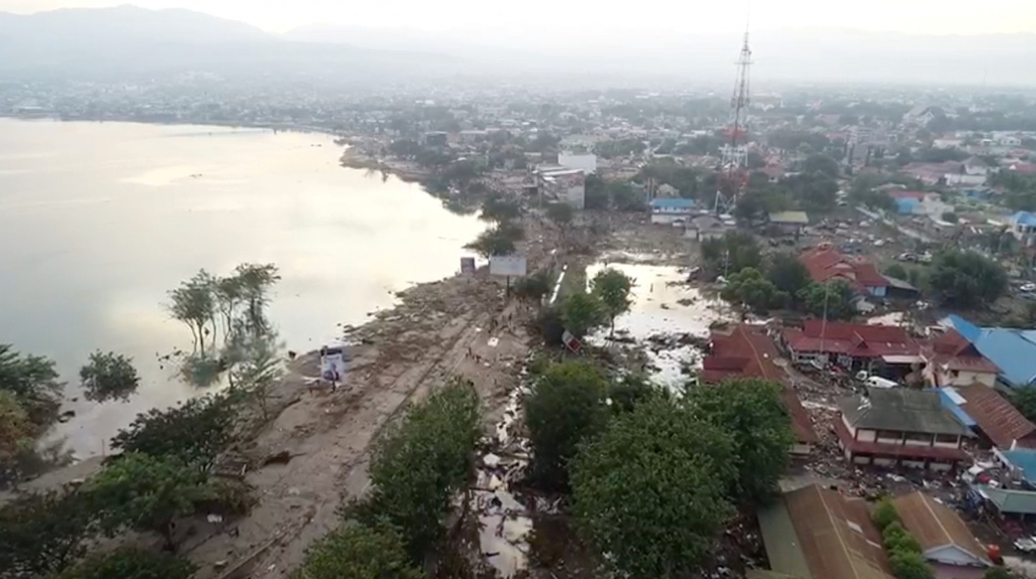 Earthquake damage in Palu drone 