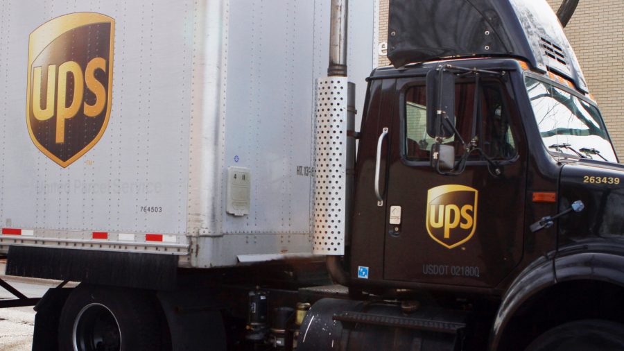 6 Million Miles and No Accidents—UPS Driver Retires After 43 Years