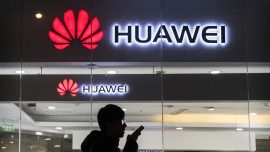 Trump Says ‘Dangerous’ Huawei Could be Included in US-China Trade Deal