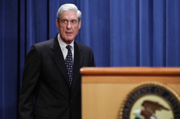 Special Counsel Robert Mueller arrives