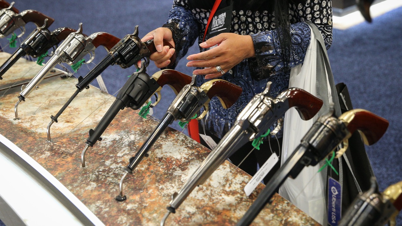 guns