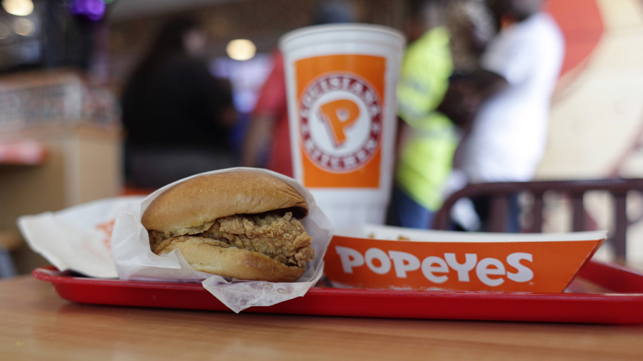 Popeyes Employees Caught Making Chicken Sandwiches on Top of Garbage Can