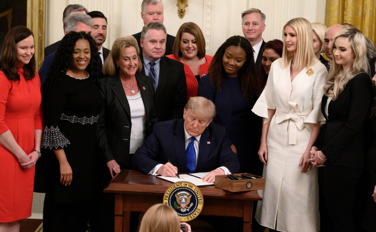 Trump signs an executive order on combating human trafficking