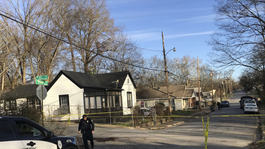 2 Killed, Toddler Injured in Shooting at Arkansas Home