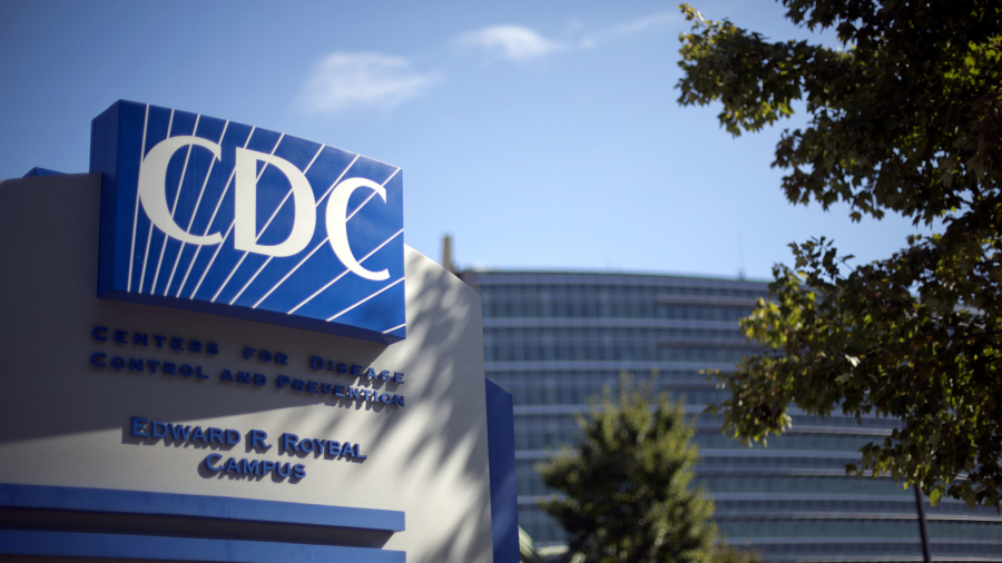 Nearly One Third of US Employees in Health Sector Remain Unvaccinated: CDC