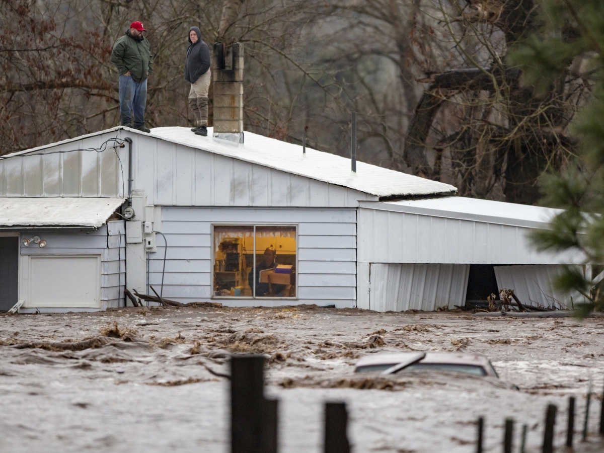Oregon-Northwest floods 1