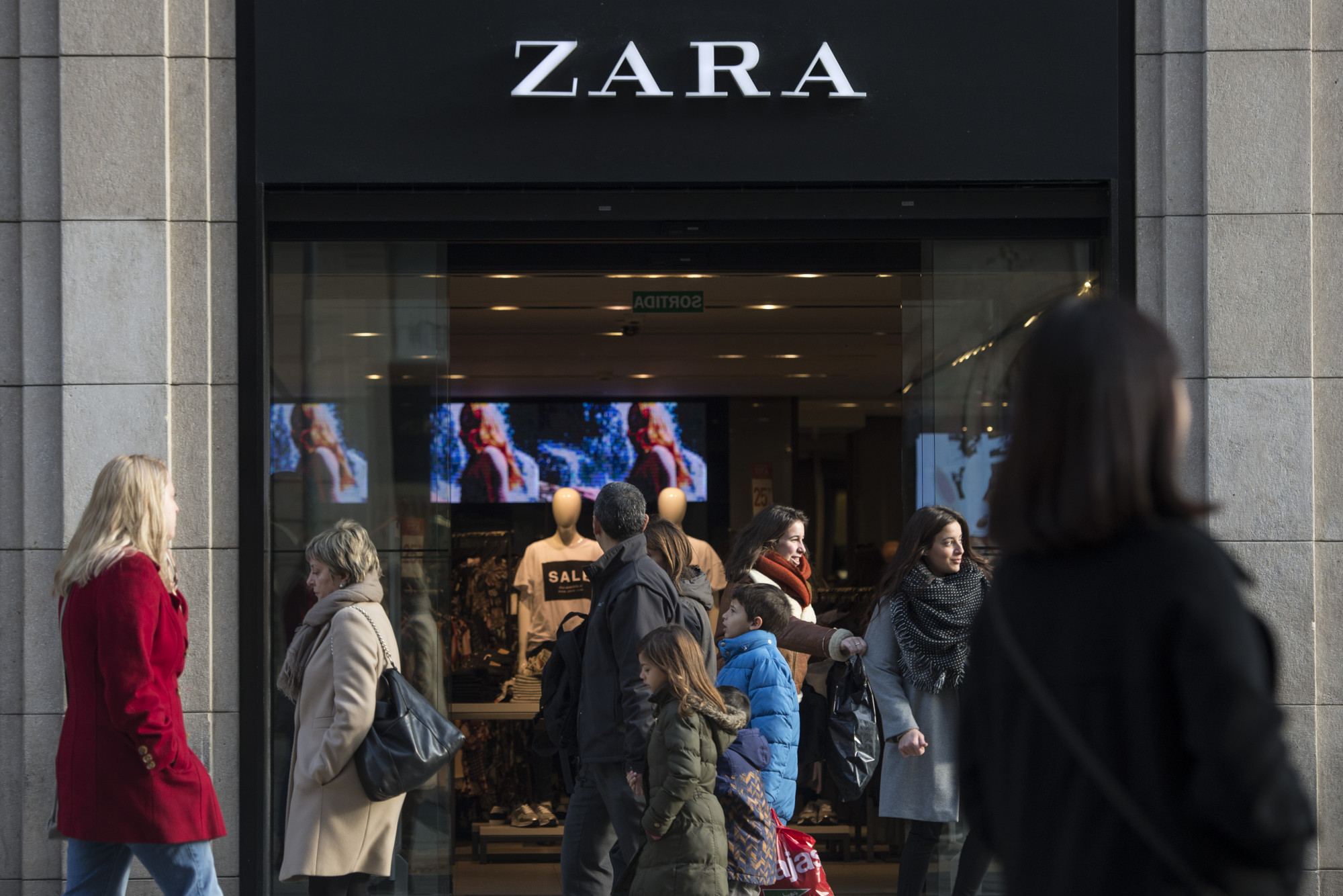 Zara Owner to Close All Stores in Spain Because of Coronavirus