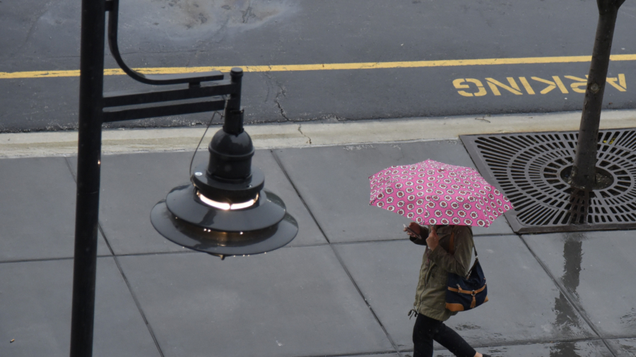 Carry an Umbrella; It’s Going to Be a Wet Memorial Day Weekend