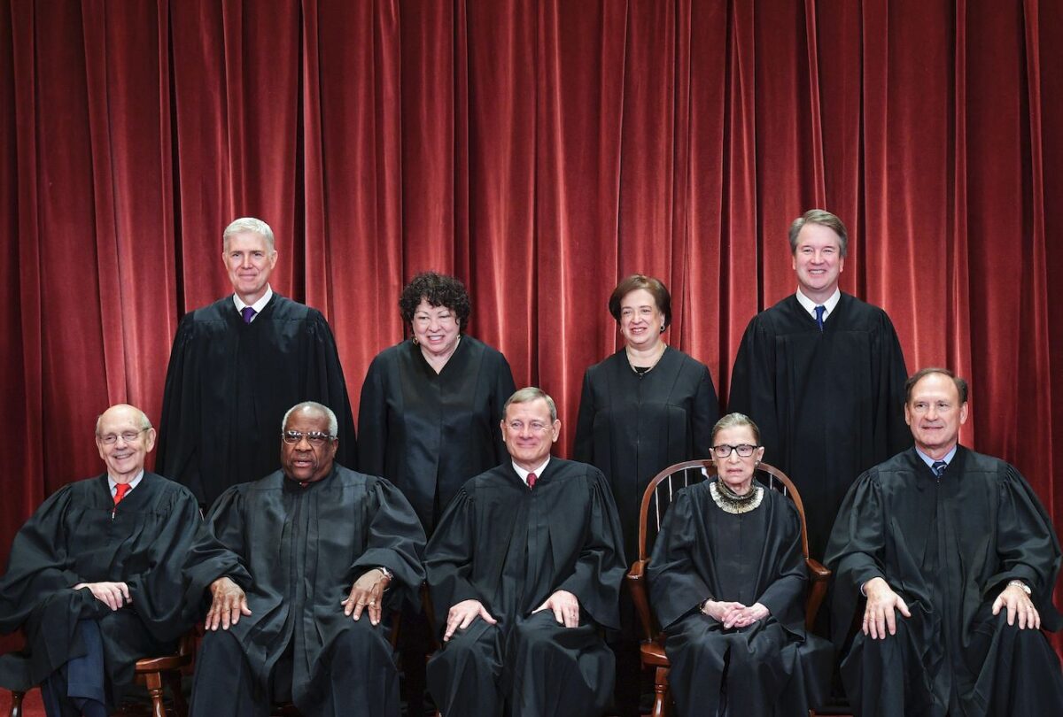 Justices of the U.S. Supreme Court pose