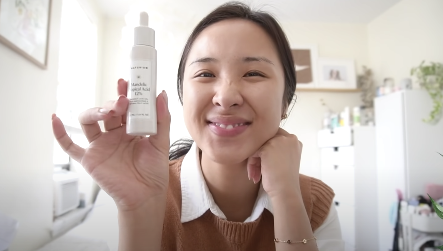 AHA, BHA, PHA: How to Use Chemical Exfoliants For Acne ...