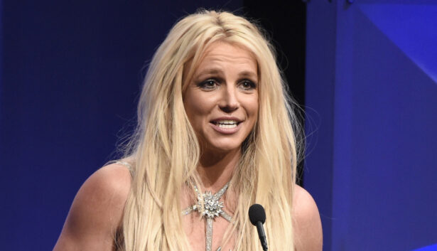 Britney Spears accepts the Vanguard award