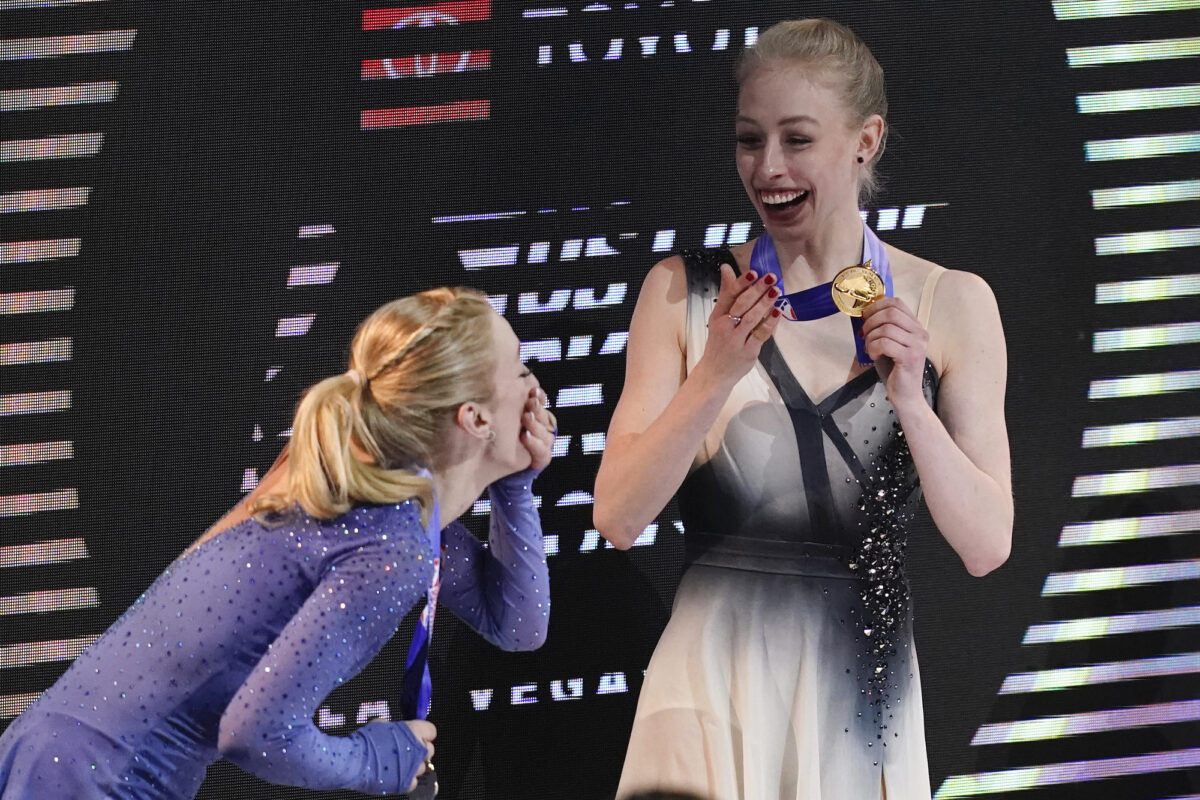 Second-place Amber Glenn (L) and first-place Bradie Tennell
