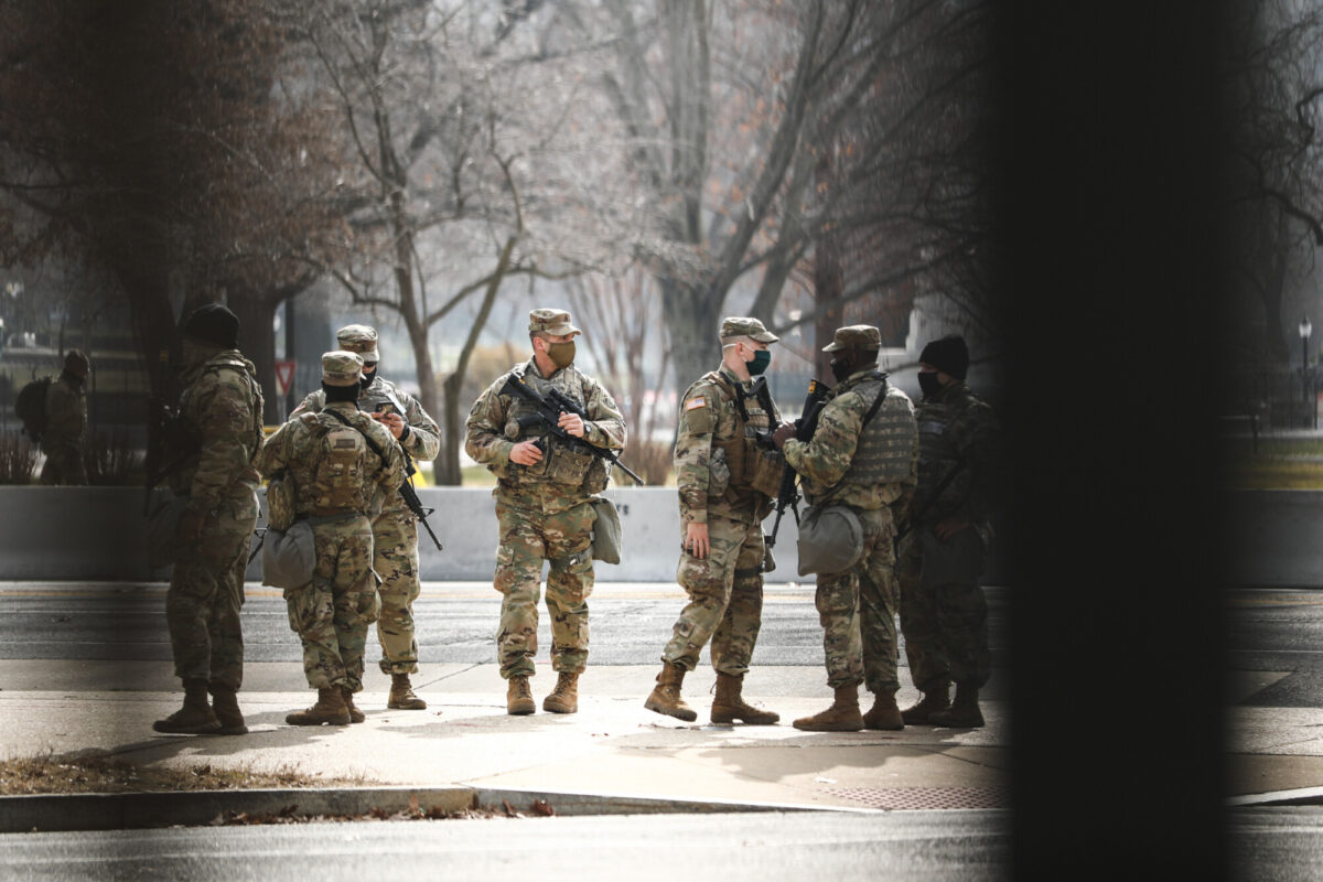 National Guard troops