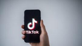 TikTok Diagnosis Videos Affecting Teens: WSJ