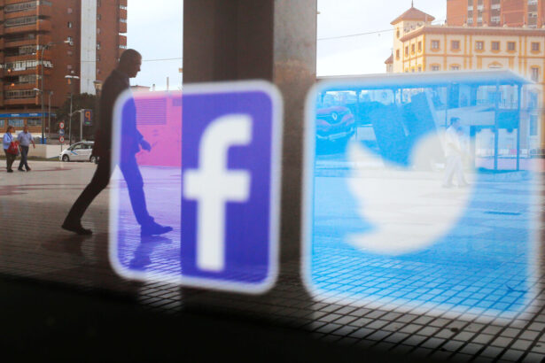Facebook and Twitter logos
