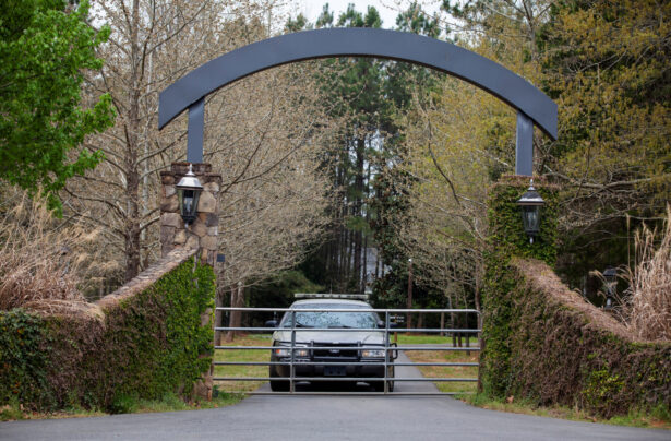 Dr. Robert Lesslie's home