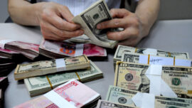 China Yuan Not Likely to Go Global Yet: Report