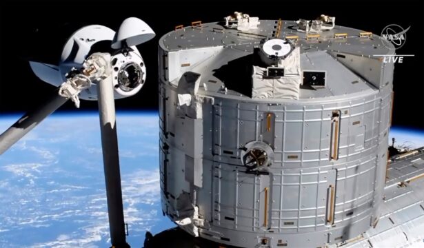 crew-dragon-spacecraft