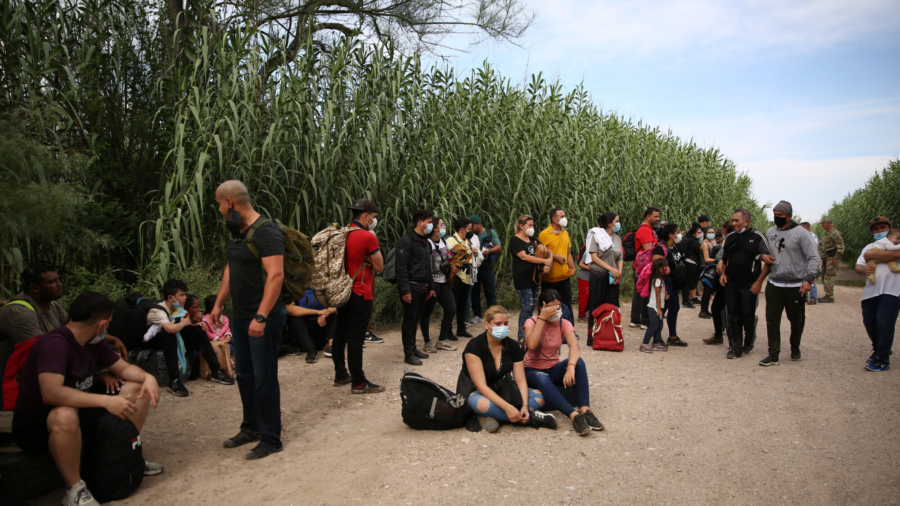 10,864 Venezuelans Pour Into Texas Border Region, Up From 135 Last Year 