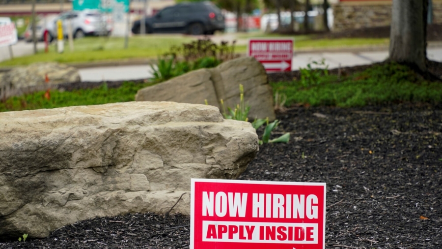 Hiring Difficulties May Be on Horizon as US Labor Force Participation Rate Remains Unchanged