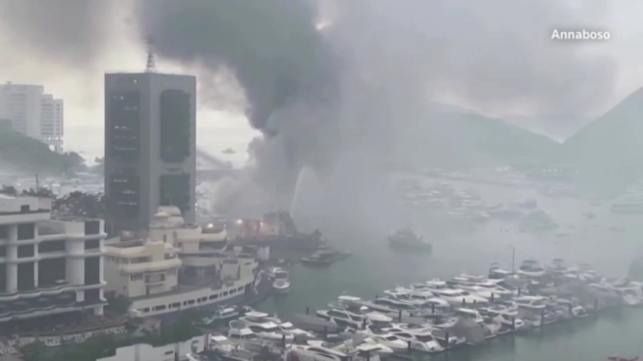 Fire Sets at Least 16 Boats Ablaze in Hong Kong