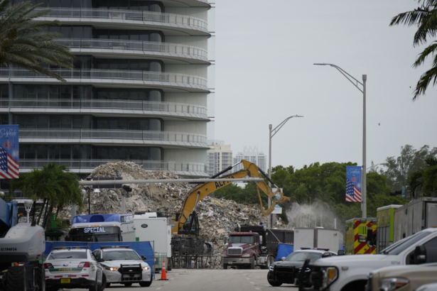 Florida condo building collapse