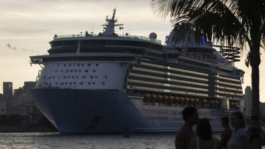 Royal Caribbean Expands COVID-19 Policy After 6 Guests Test Positive on