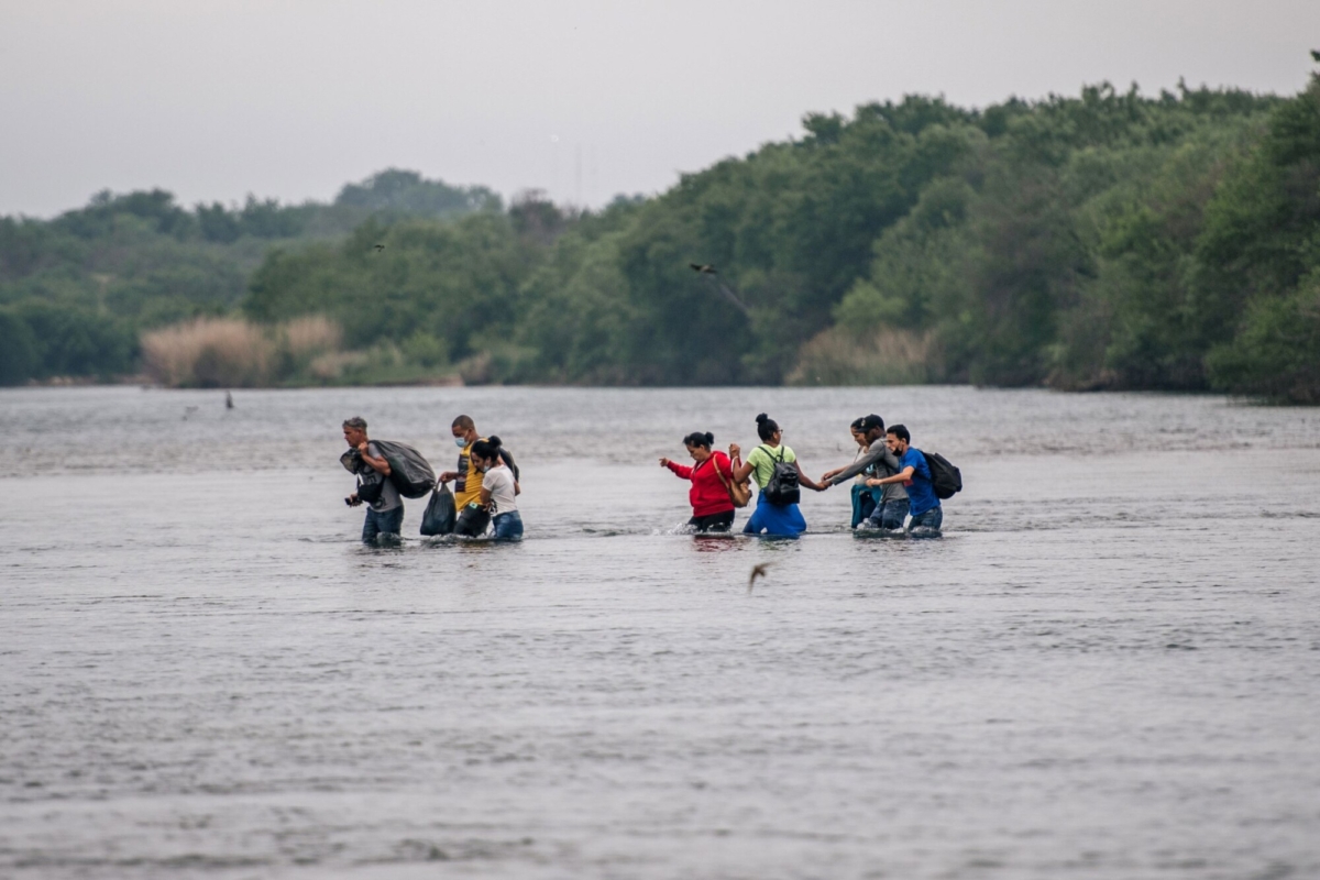 Undocumented Immigrants Attempt To Cross Into U.S. Near Del Rio, Texas