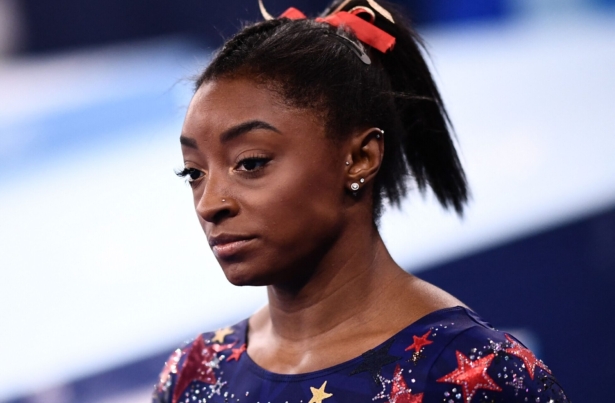 biles-arrives
