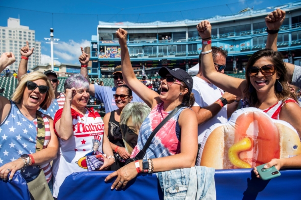 hot-dog-race-nyc