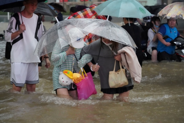 people-in-flooded-streets