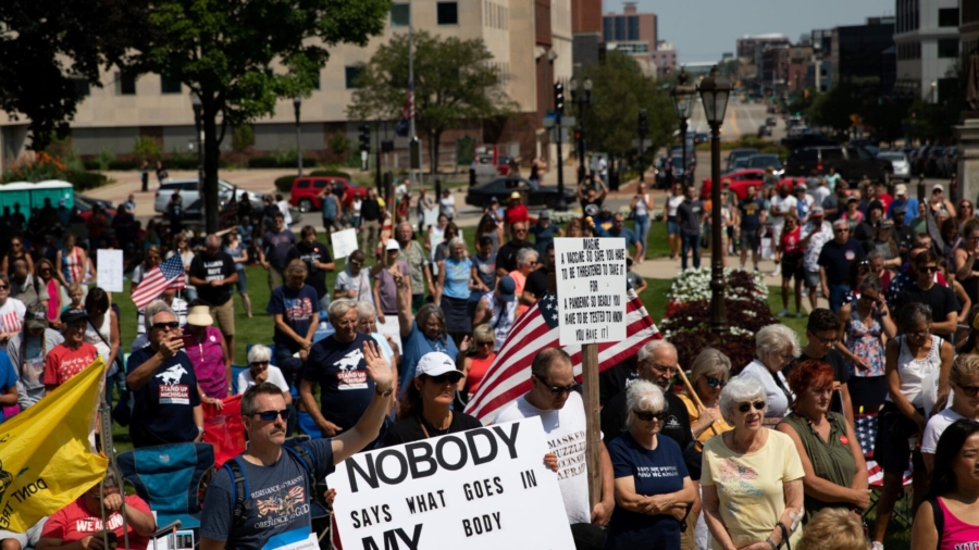 Hundreds Protest Vaccination Mandates in Michigan