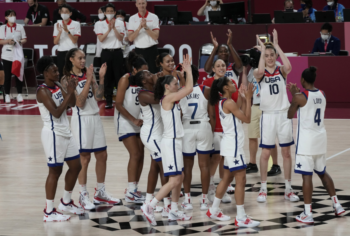 U.S. players celebrate their win