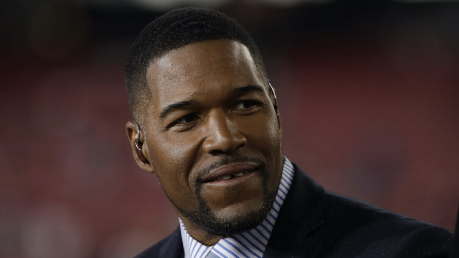 NFL Defensive Great Michael Strahan to Be Next Space Tourist