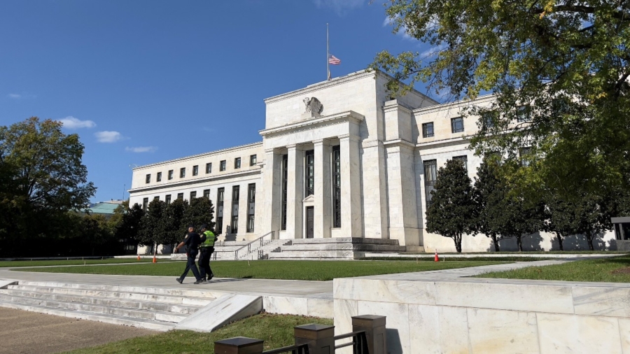 Federal Reserve Hikes Rates by 50 Basis Points, the Most Since 2000