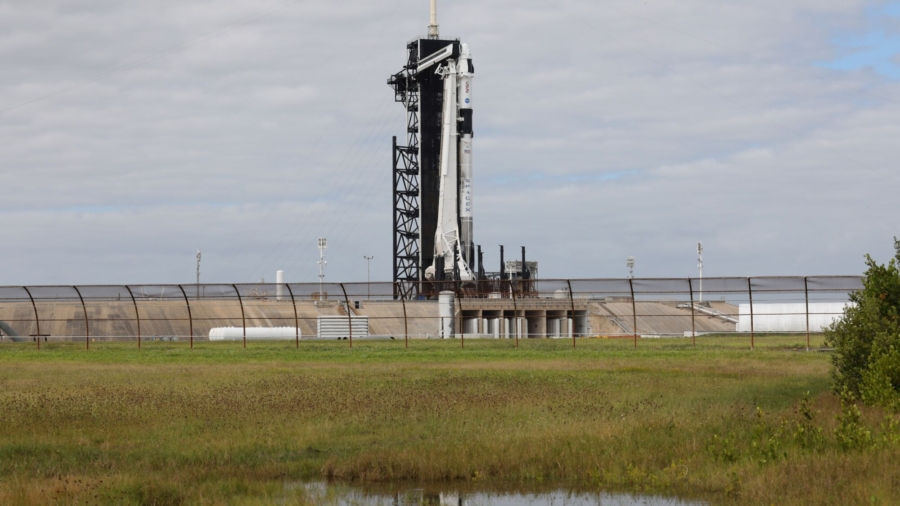 NASA, SpaceX Set to Launch Space Station’s Next Crew to Orbit