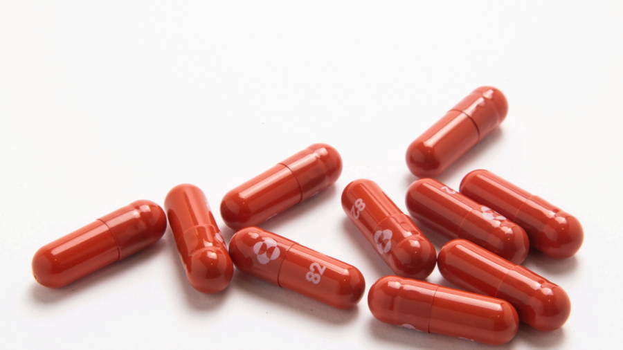 UK Regulator Approves Merck’s Antiviral COVID-19 Pill in World First