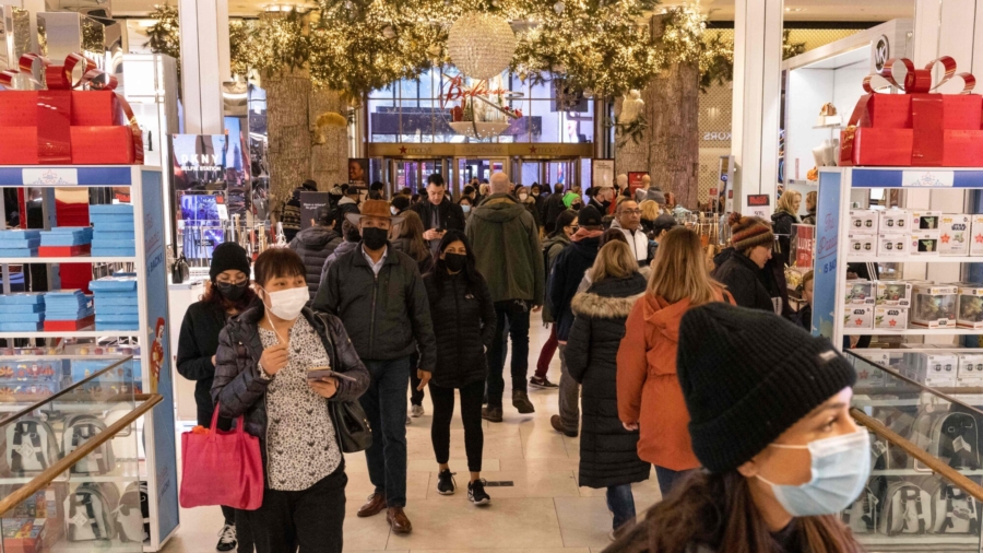 Holiday Retail Sales Rise 8.5 Percent as Online Shopping Booms