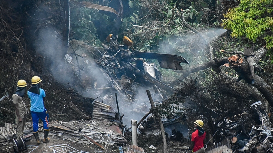 Top Military Chief Among 13 Dead in Indian Helicopter Crash