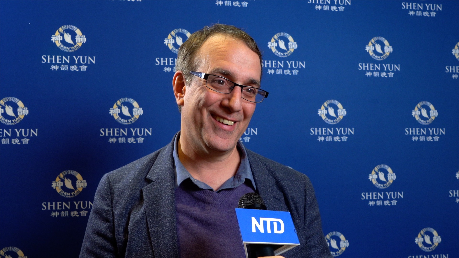 Shen Yun Has 'A Very Healing Influence' Says Institute President