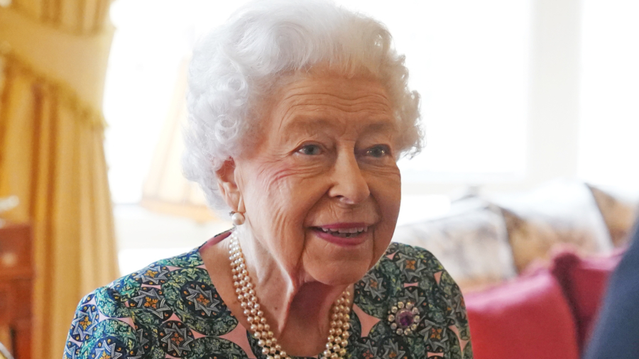 Queen Elizabeth II Tests Positive for COVID-19