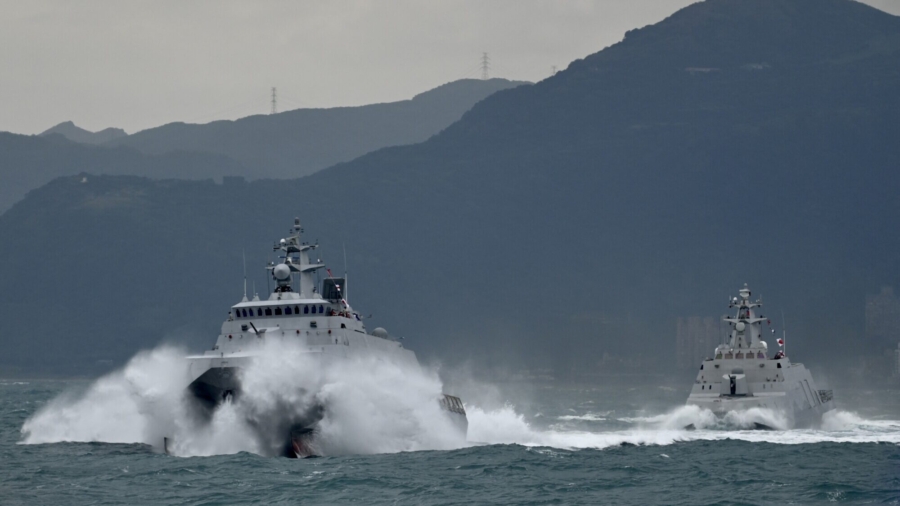 China, US Flex Muscles in Waters Near Taiwan