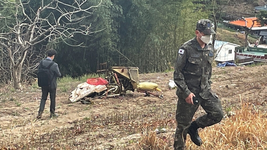 2 South Korean Air Force Planes Collide and Crash, Killing 4