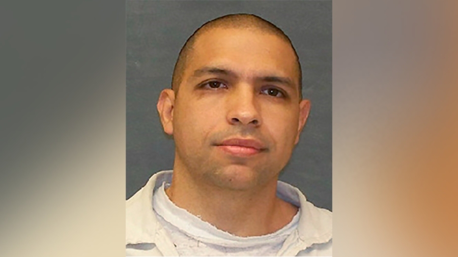 Search Continues for Texas Inmate Who Escaped Prison Bus