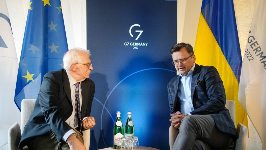 Borrell: EU to Give Ukraine 500 Million Euros for Weapons