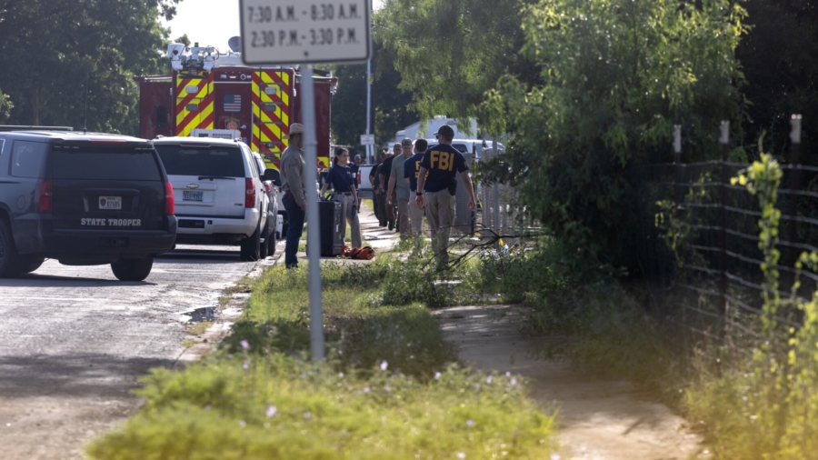 Border Patrol Officer Killed Texas School Shooter: Governor