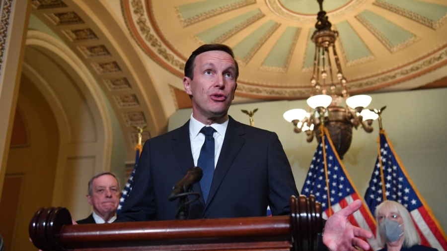 Group of Senators, Including 10 Republicans, Announce Breakthrough on Gun Control Deal